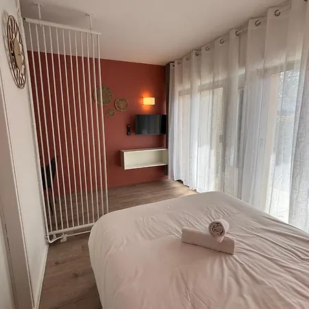 Le D'artagnan - App 1 - Rez De Chaussee Apartment Cazaubon